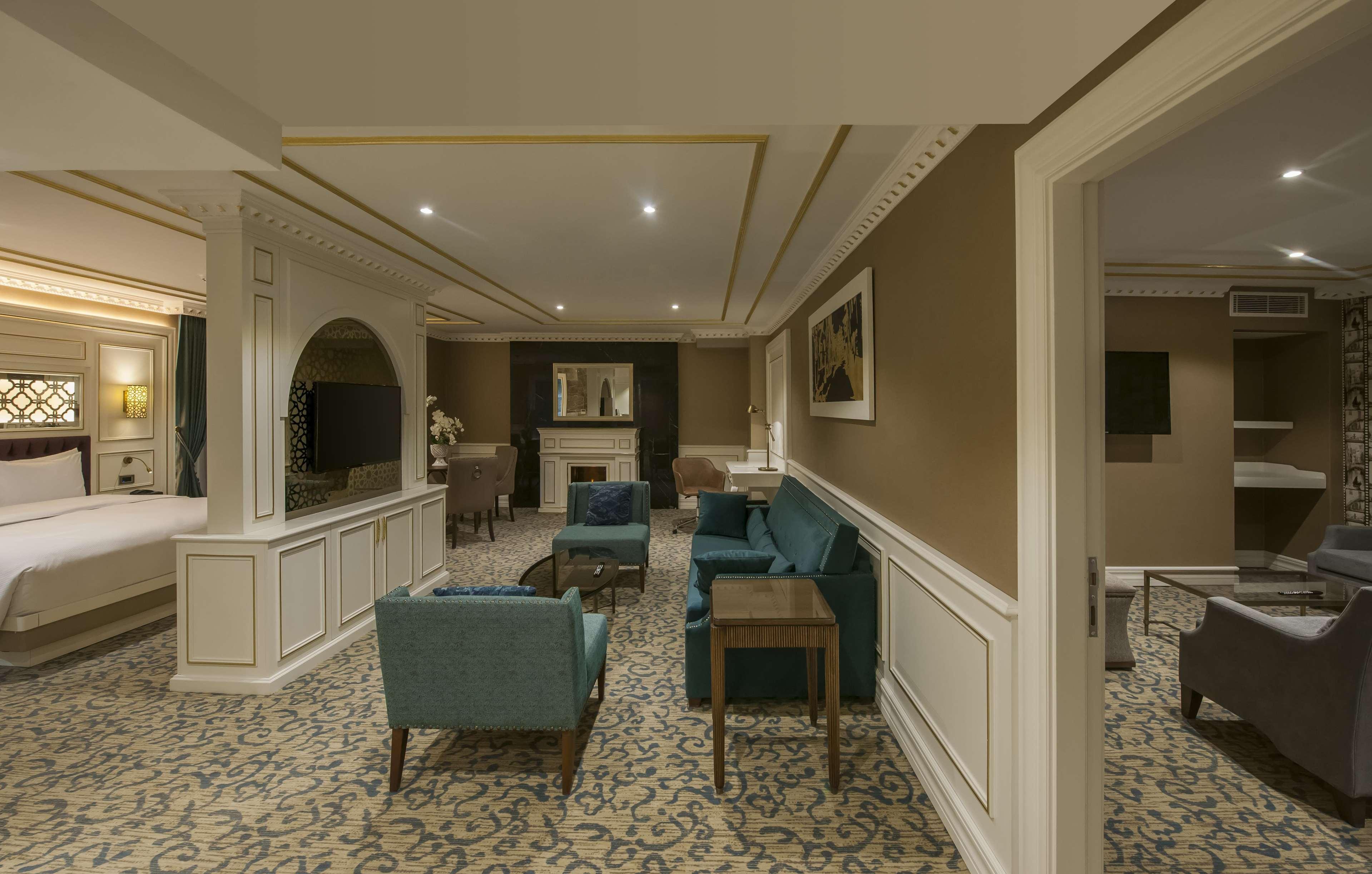 Doubletree By Hilton Elazig Hotel Buitenkant foto
