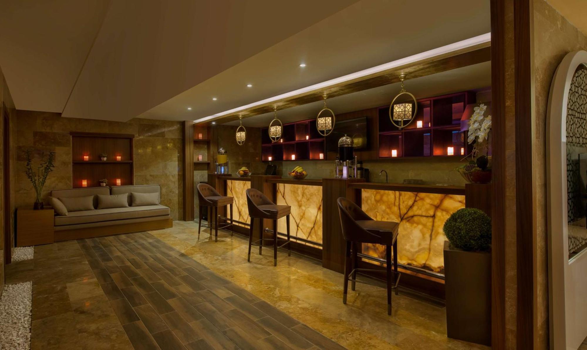 Doubletree By Hilton Elazig Hotel Buitenkant foto
