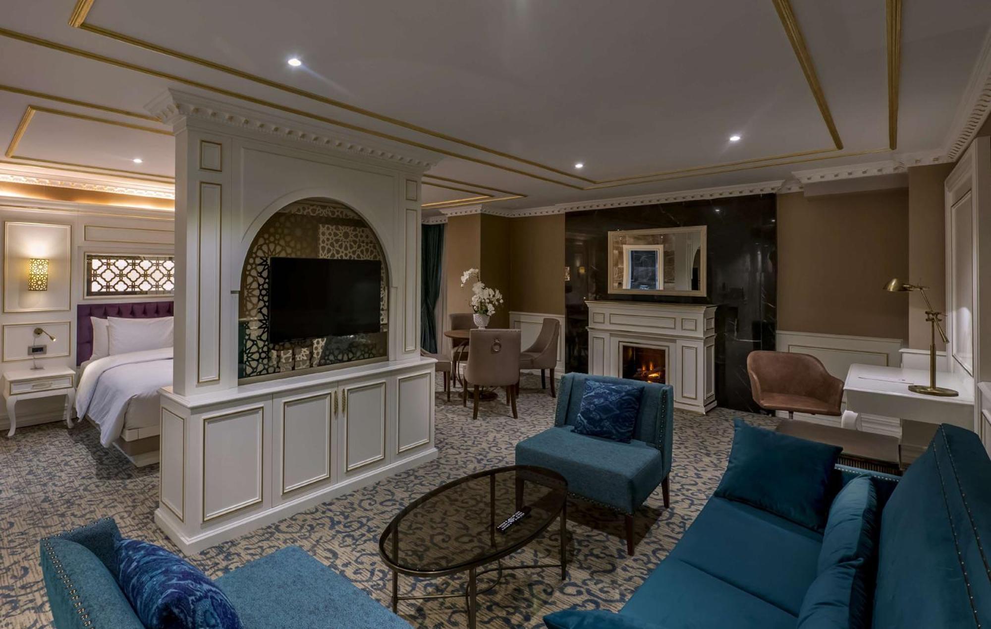 Doubletree By Hilton Elazig Hotel Buitenkant foto